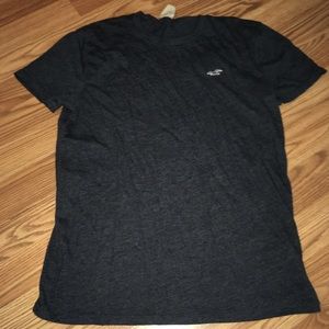 Men’s S navy blue Hollister tee shirt.